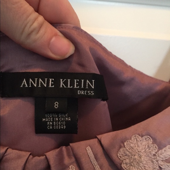 Anne Klein silk gown, knee length size 8 - Picture 3 of 6